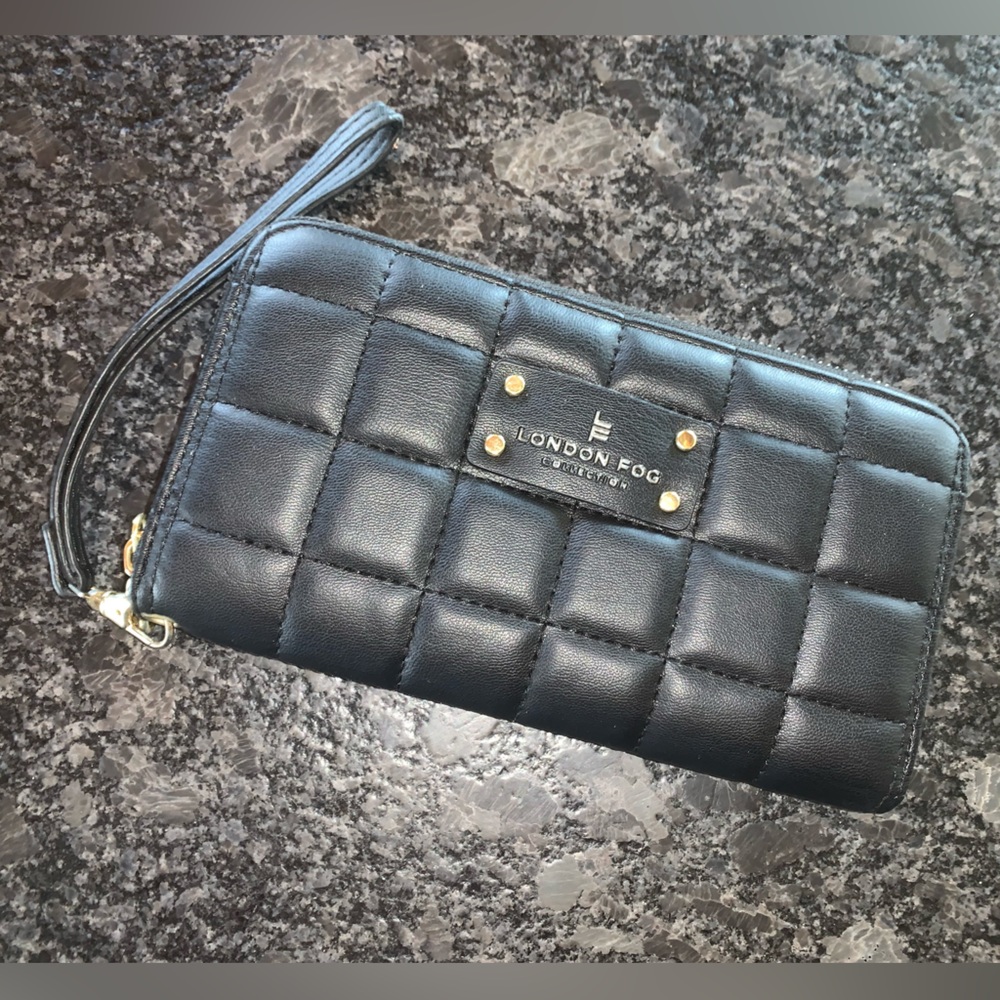 London Fog Collection Wallet/Wristlet